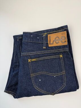 Dead stock vintage Lee Men’s Indigo Denim Straight Jeans